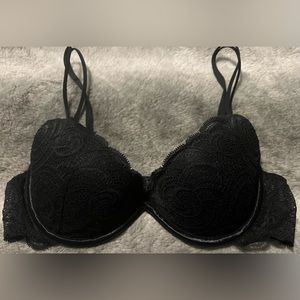 Victoria’s Secret ‘Very Sexy’ Bra 36B